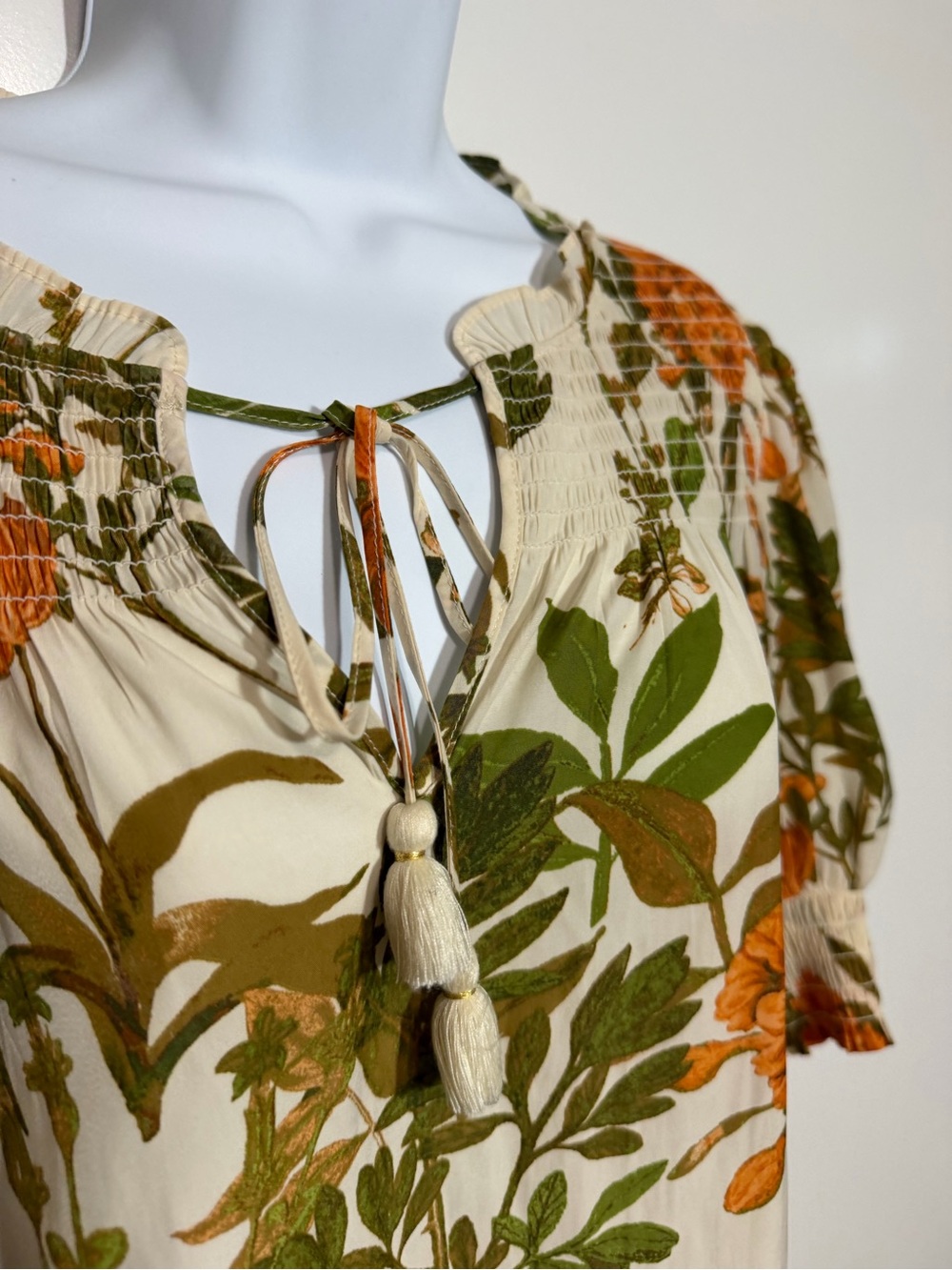Floral Peasant Blouse Tassel Tie Cream Orange Feminine Office Wear Size Medium - Picture 6 of 9
